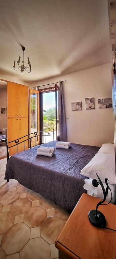 Casa Vacanze "Sautufao" Santa Venerina Buitenkant foto