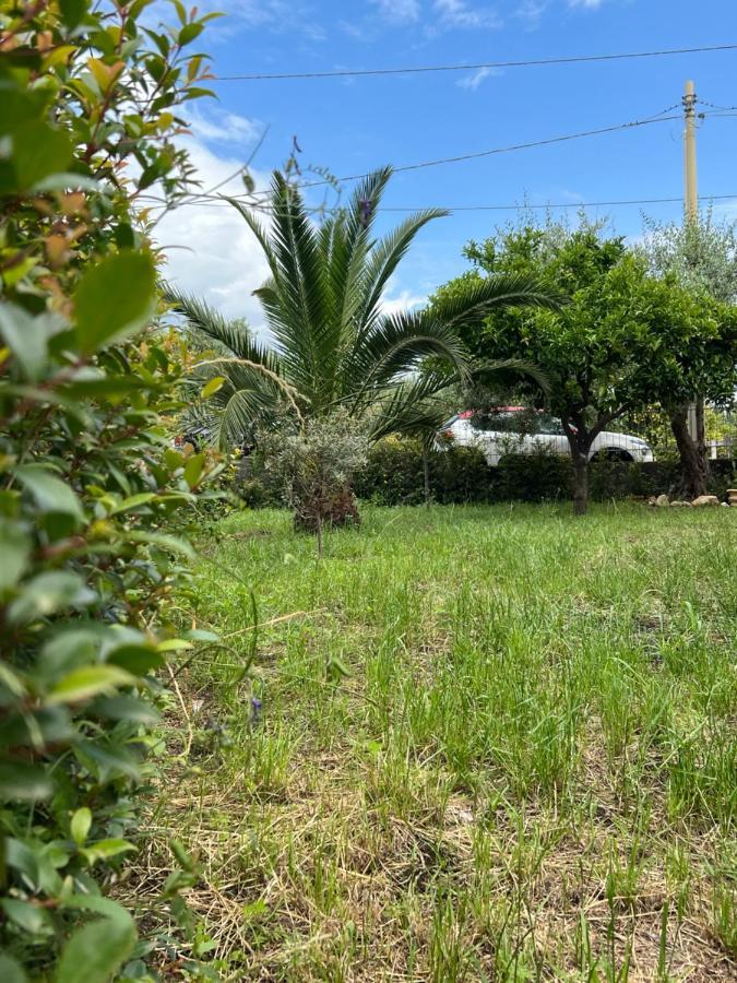Casa Vacanze "Sautufao" Santa Venerina Buitenkant foto