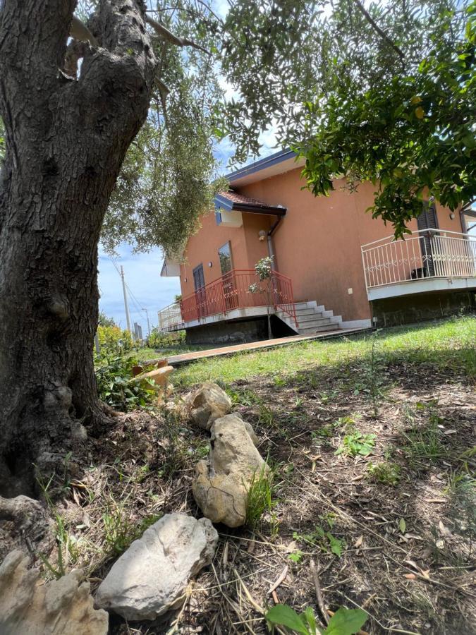 Casa Vacanze "Sautufao" Santa Venerina Buitenkant foto