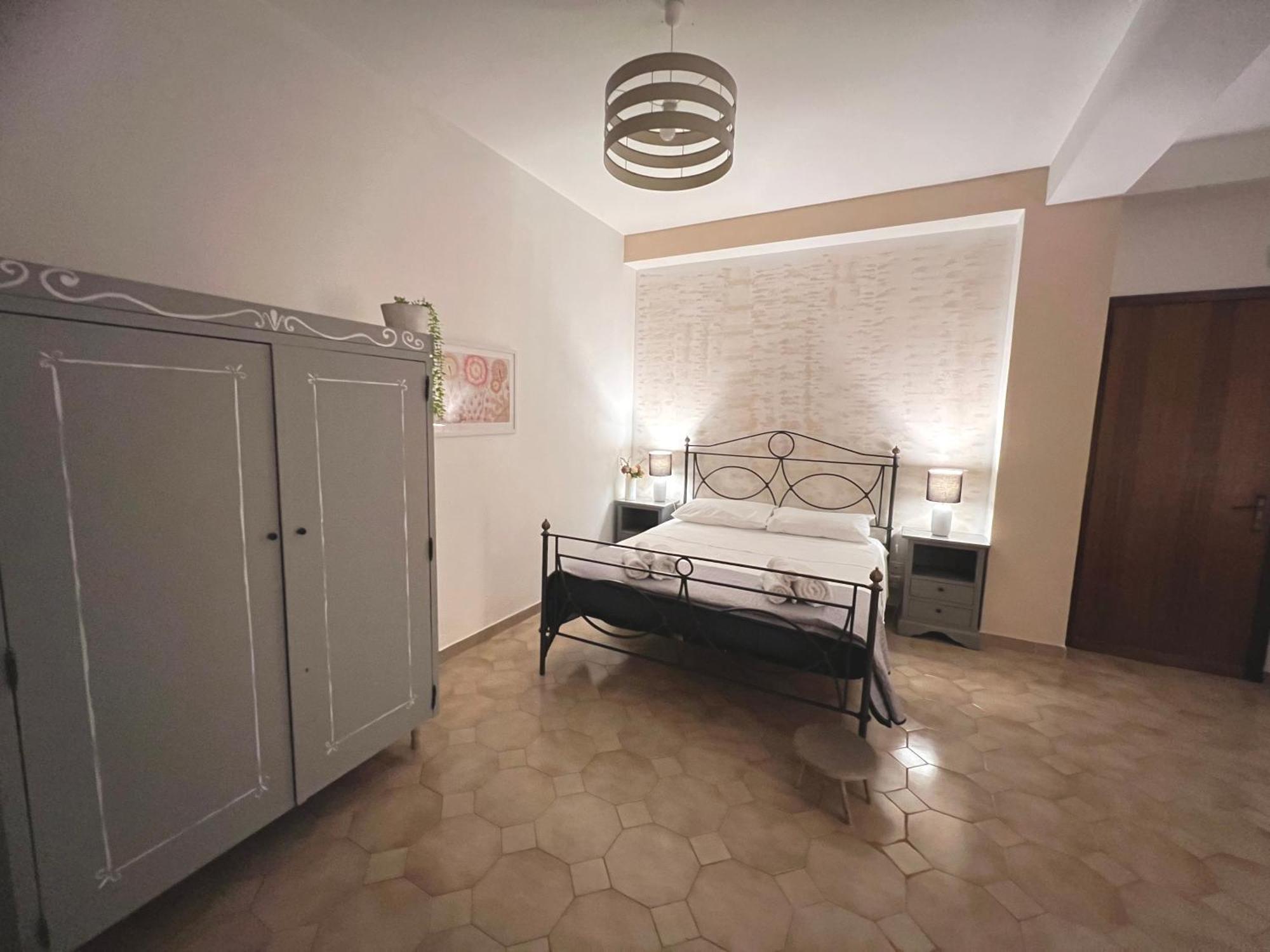 Casa Vacanze "Sautufao" Santa Venerina Buitenkant foto